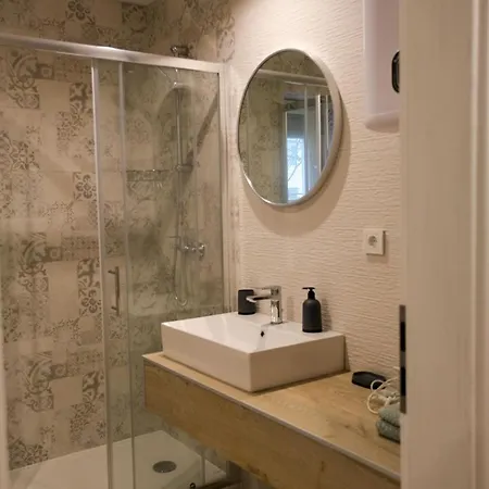 Ferienstudio Mit Grosszuegigem Doppelbett, Eigener Terrasse Und Separatem Wohn- Und Schlafzimmer Apartament *