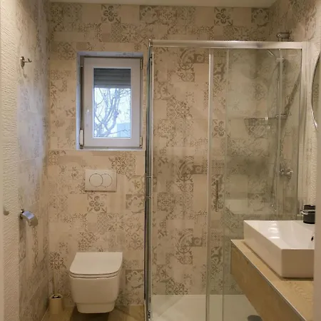 Ferienstudio Mit Grosszuegigem Doppelbett, Eigener Terrasse Und Separatem Wohn- Und Schlafzimmer Apartament *